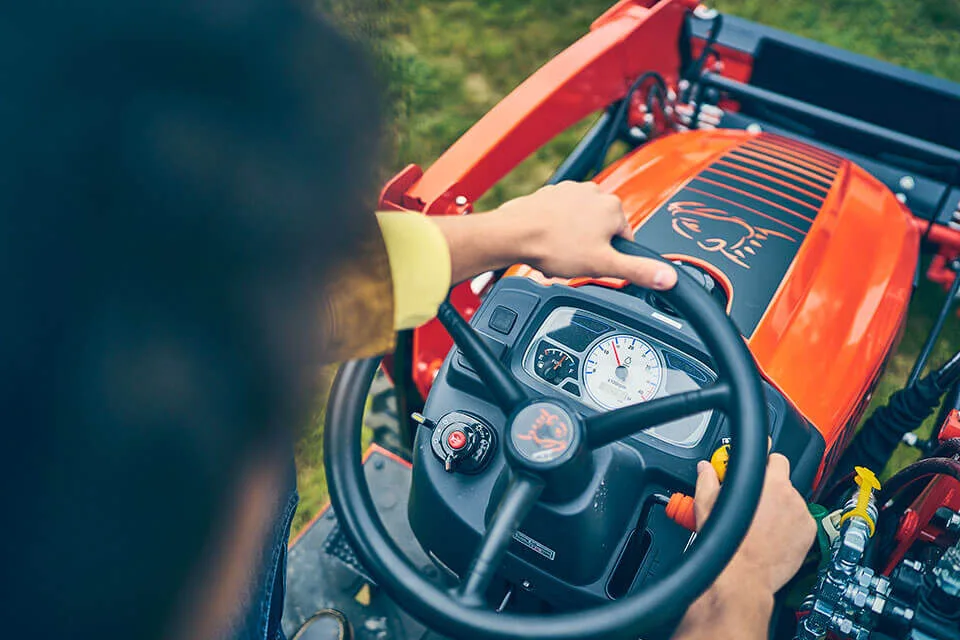 2026 Bad Boy Tractors 1025 Sub-Compact Tractor - Image 7