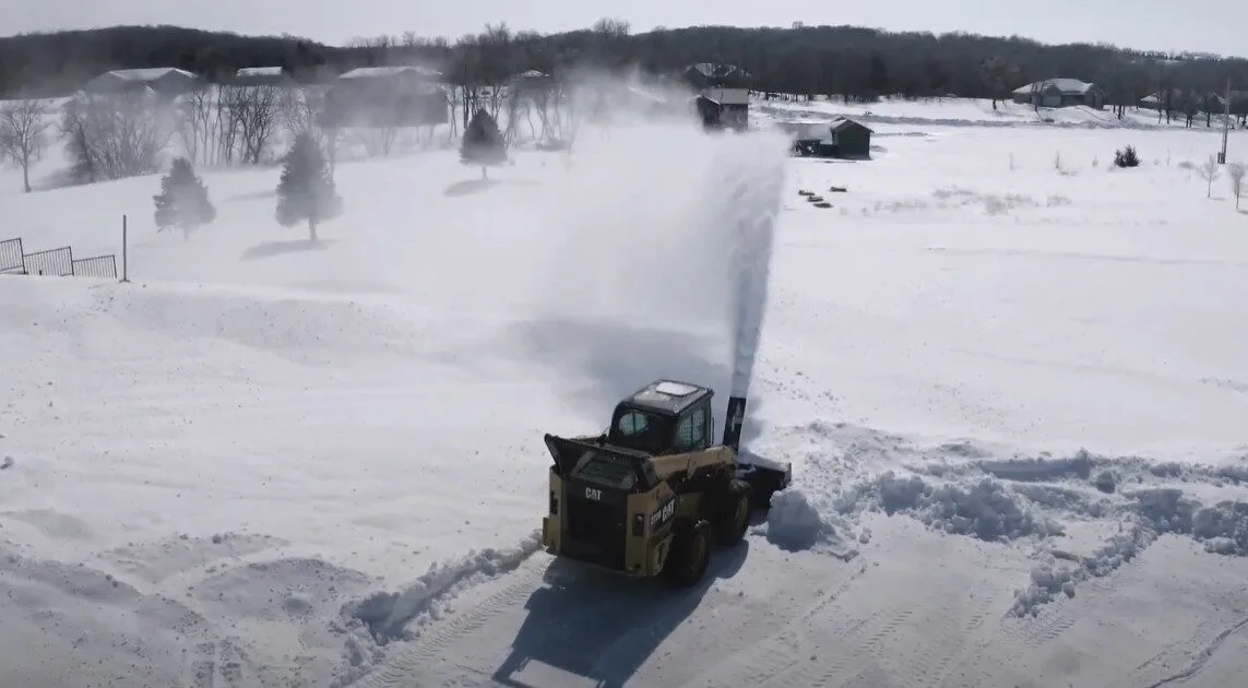 CID Heavy Duty Snow Blower 66" - Image 6